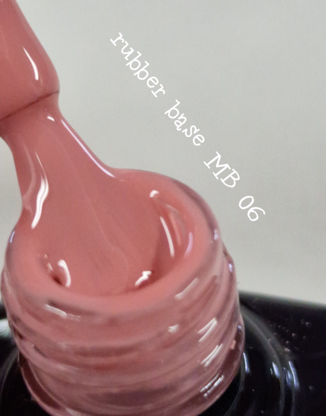 Цветна база – Rubber Base MB06
