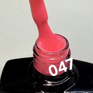 047